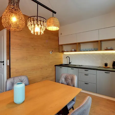 Apart-invest Widokowy Dwupoziomowy *